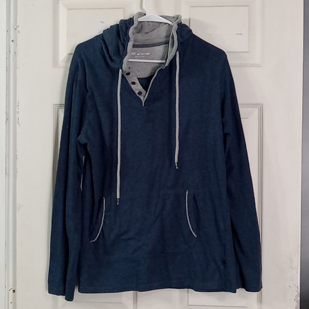 TWO PIECES OF MEN SWEATER AND HODDIE,,